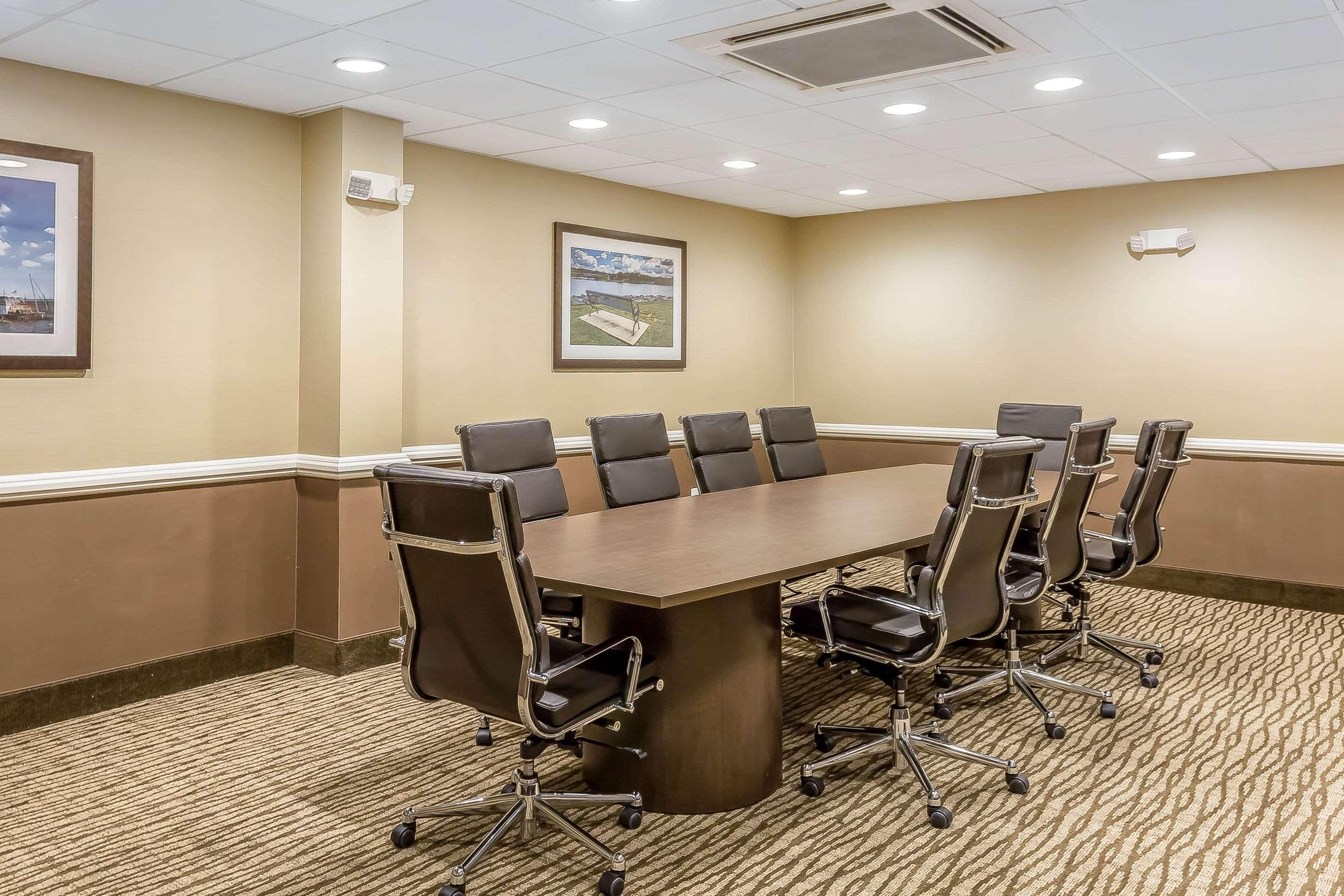 Comfort Inn & Suites Aberdeen Ngoại thất bức ảnh